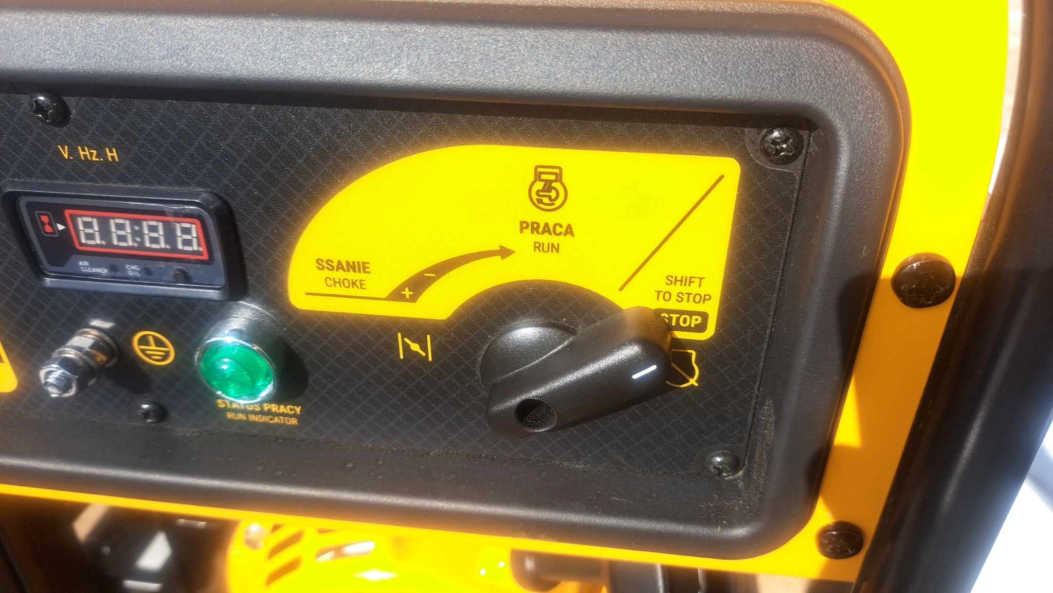 31002